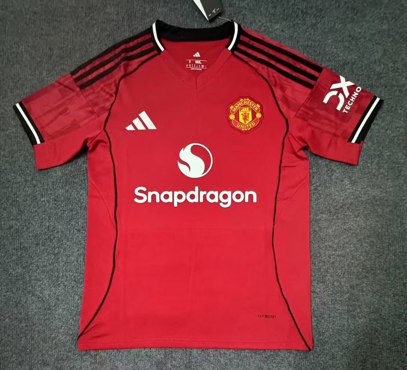 MANCHESTER UNITED FC 2025 - 2026